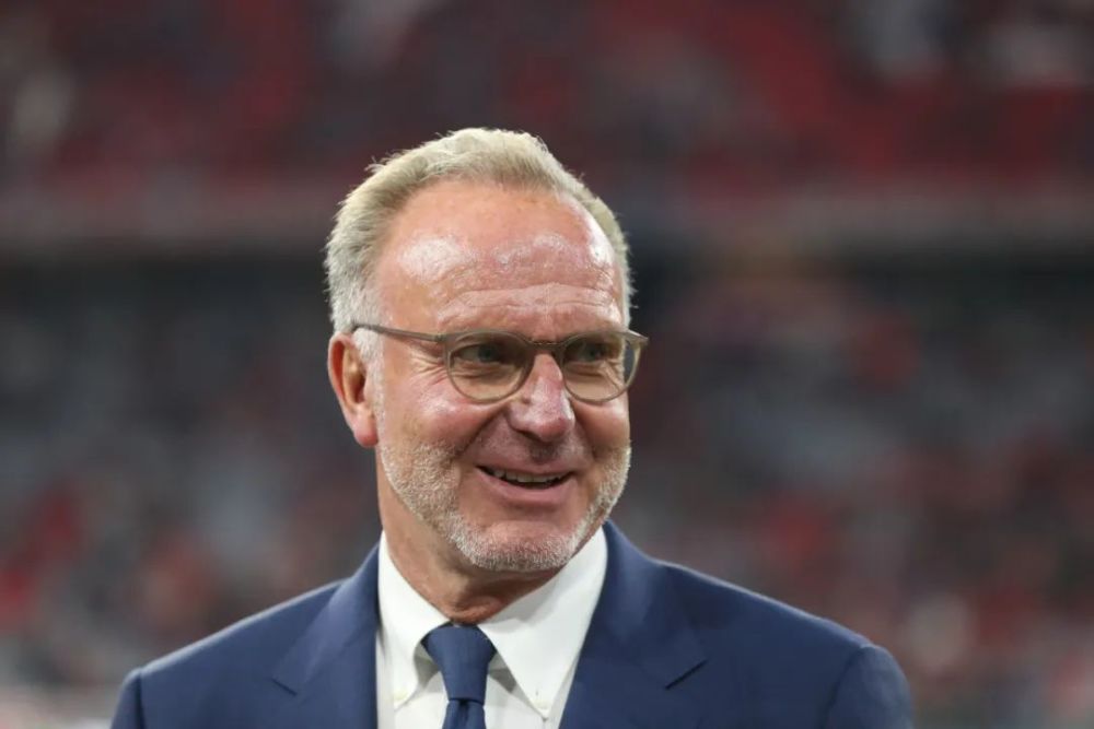 关于马赛训练开放日；国际比赛日内部沟通引欢呼；德甲在即；心理建设被强调的信息